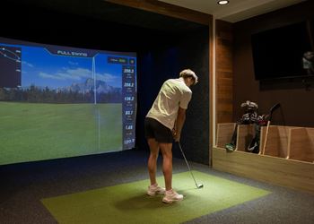Sports simulator lounge